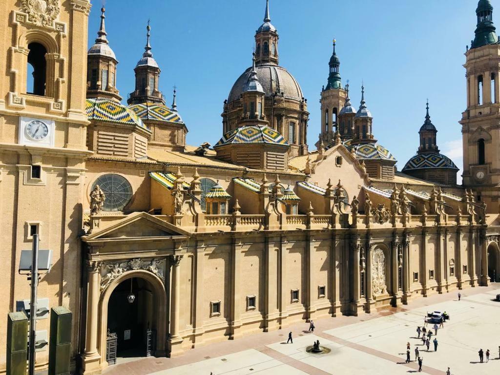 Az El Balcon A La Basilica II - Vistas Inmejorables A La Basilica Del Pilar! Appartement Zaragoza Buitenkant foto